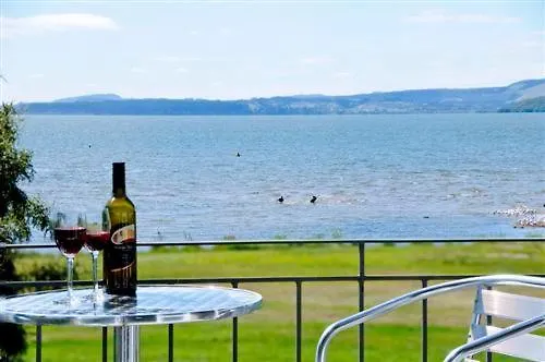 Couette-café Ngongotaha Lakeside 4*