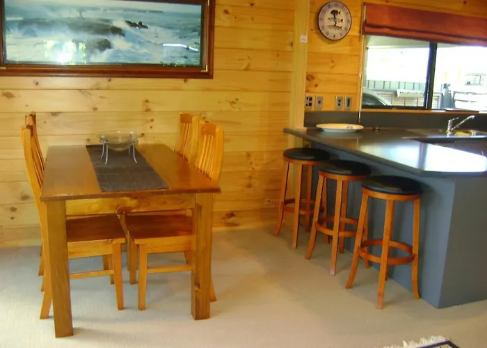 Ngongotaha Lakeside Couette-café